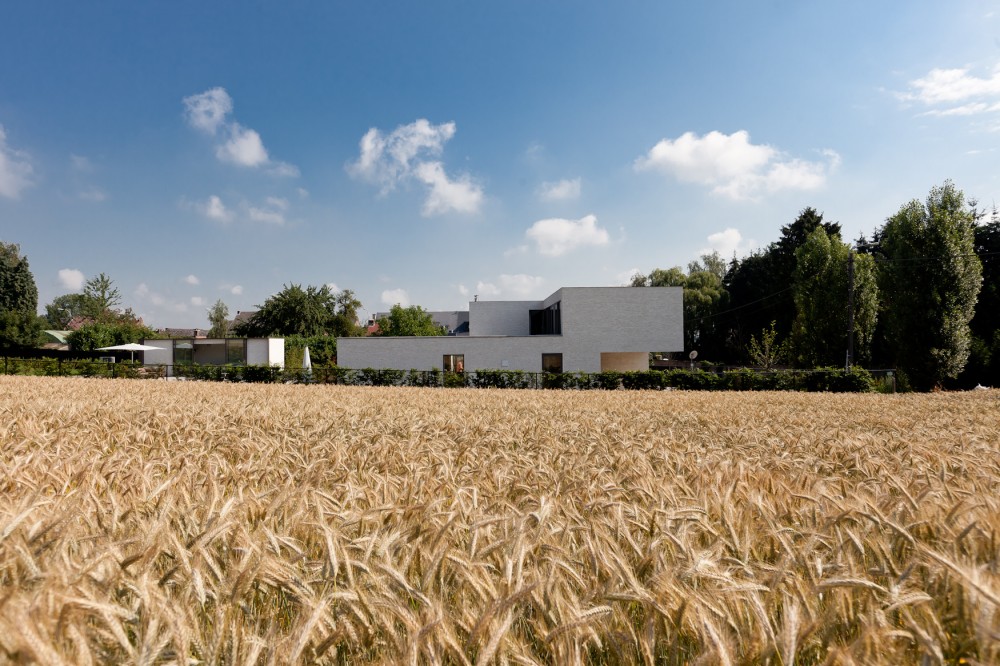 Courtyard House VW / Areal Architecten