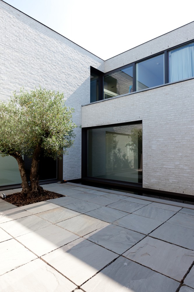 Courtyard House VW / Areal Architecten