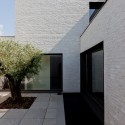 Courtyard House VW / Areal Architecten Cafeine © Thomas De Bruyne