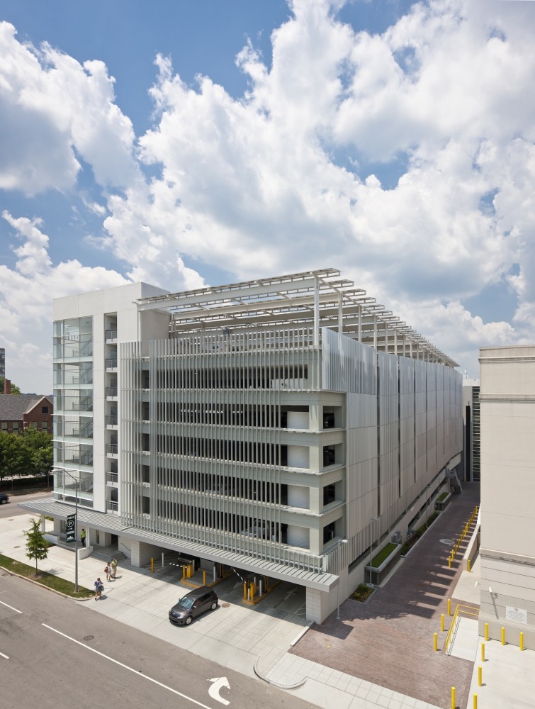 Green Square Parking Deck / Pearce Brinkley Cease + Lee