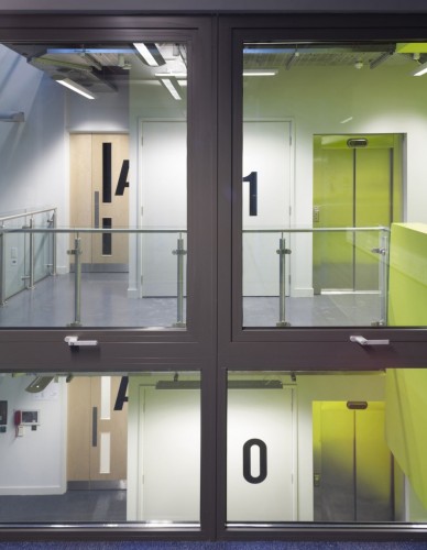 Green Incubator / Plus Three Architecture