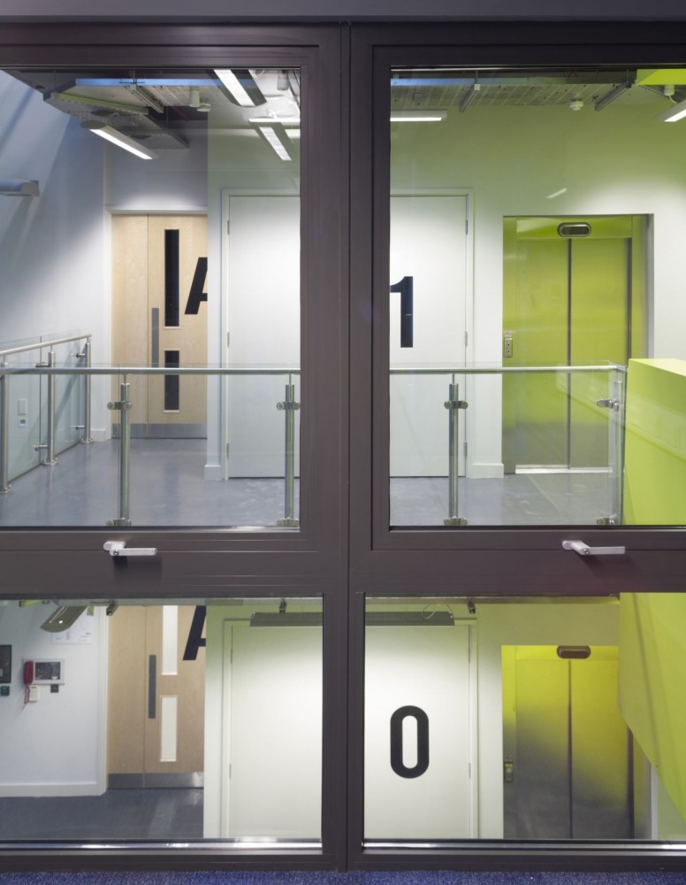 Green Incubator / Plus Three Architecture