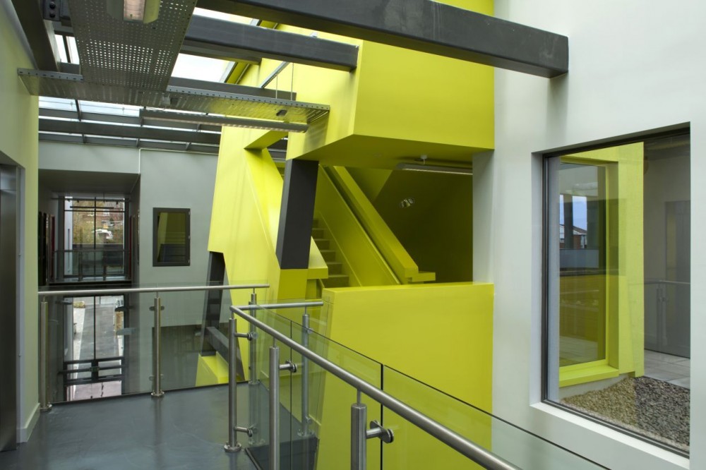 Green Incubator / Plus Three Architecture