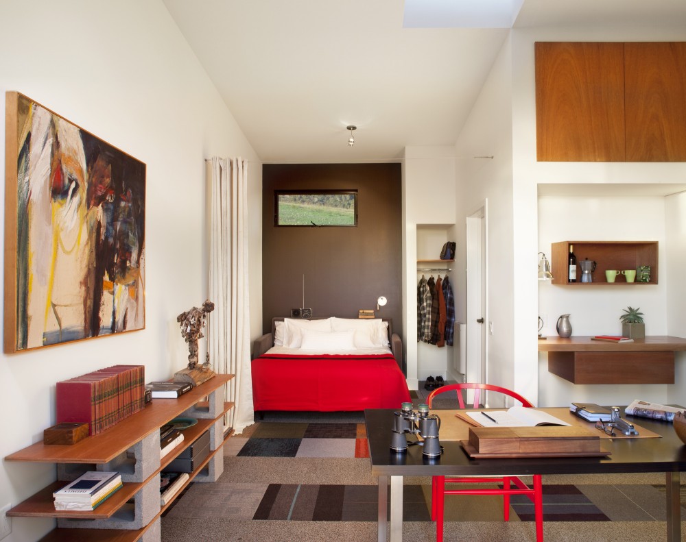 Diane Middlebrook Memorial Building / CCS Architecture