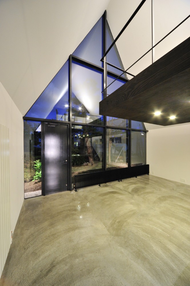 ASH House / I.R.A