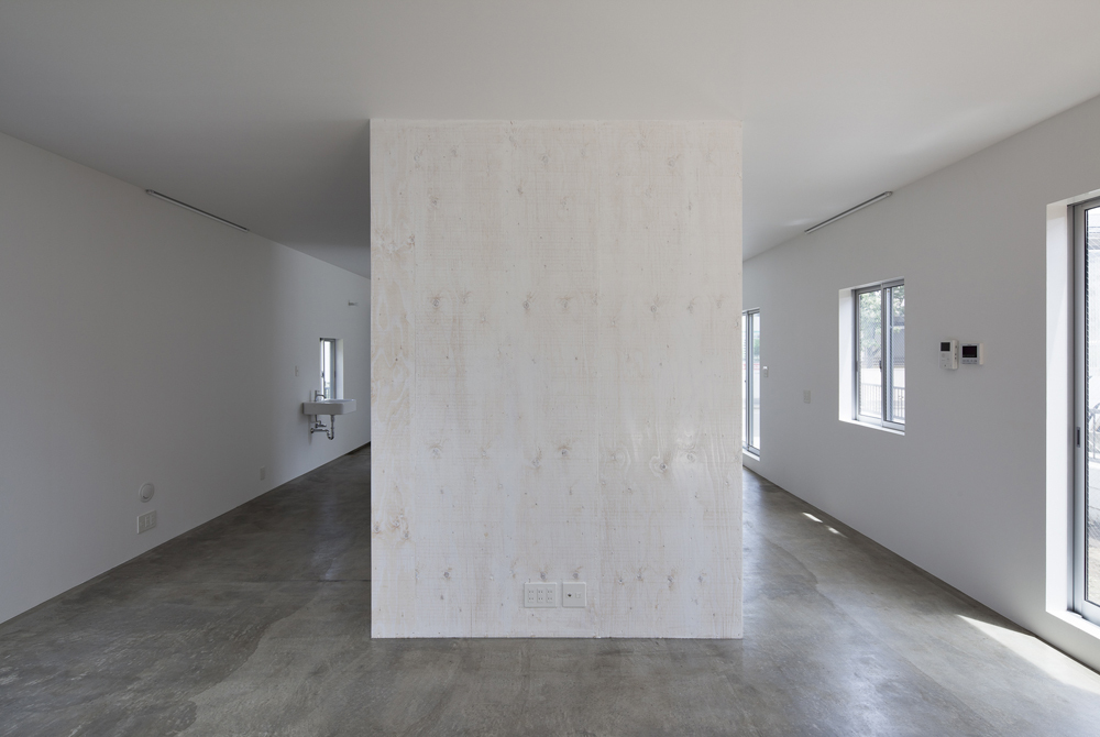 KDR House / I.R.A.