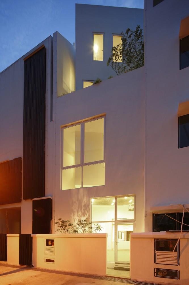Gallery House / Lekker Design