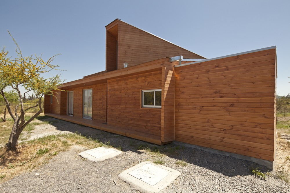 House MJ / COMUNarquitectos