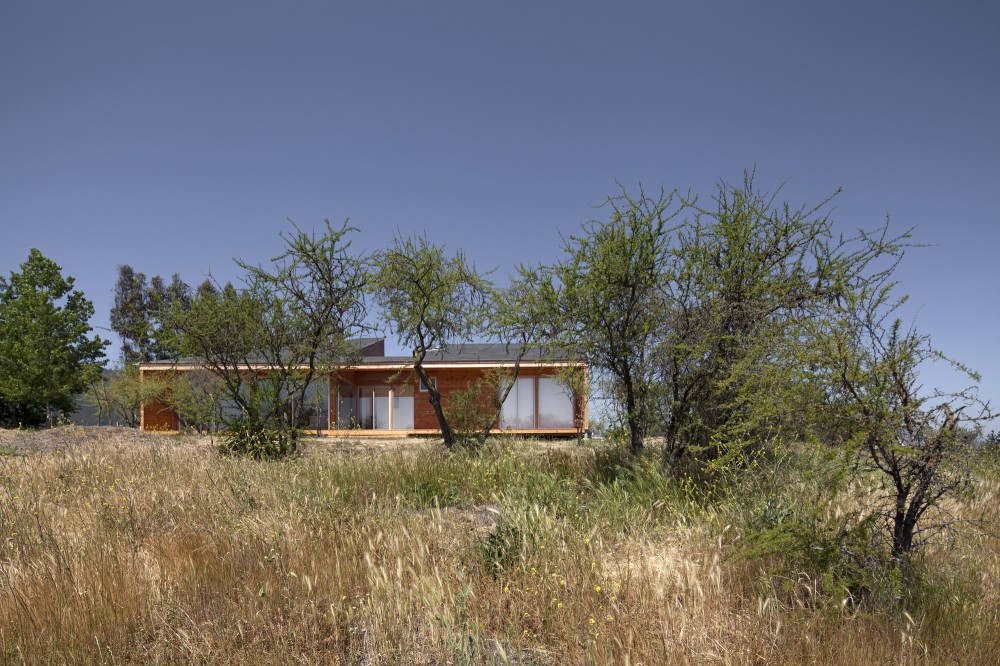 House MJ / COMUNarquitectos