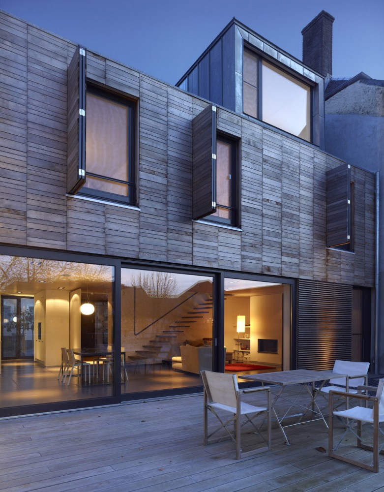 In The Middle Of The Village / STEINMETZDEMEYER Architectes Urbanistes