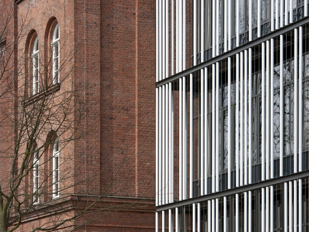 Hamburg-Harburg Technical University Extension / gmp Architekten