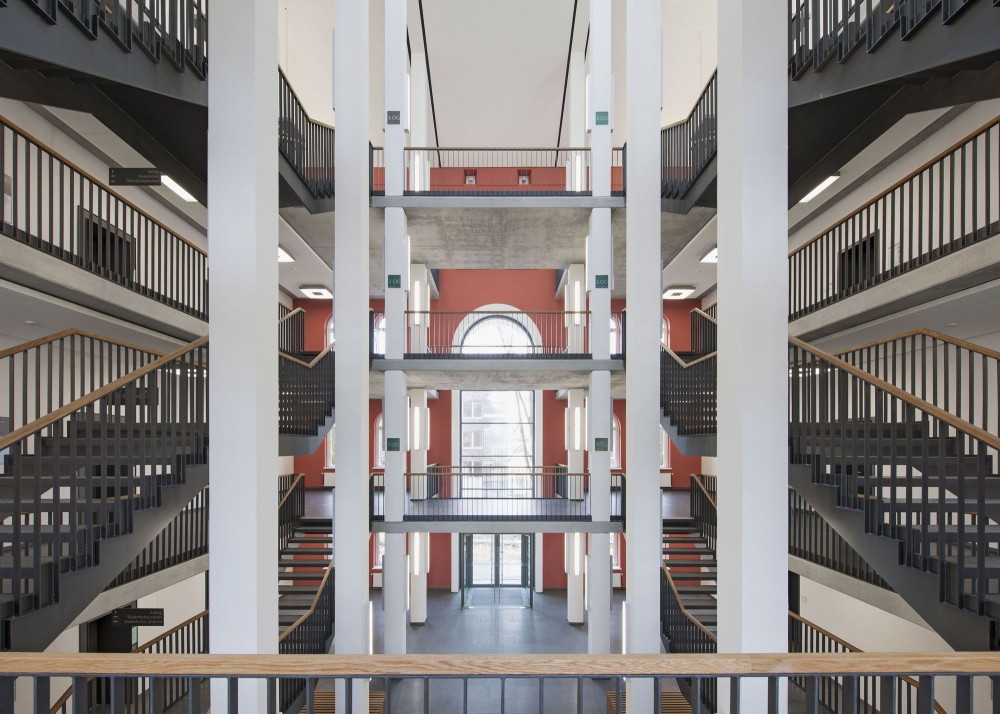 Hamburg-Harburg Technical University Extension / gmp Architekten