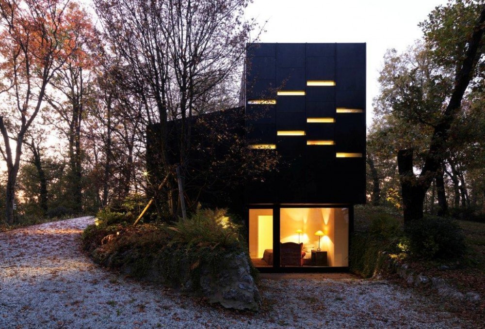 Guest House / Enrico Iascone Architetti