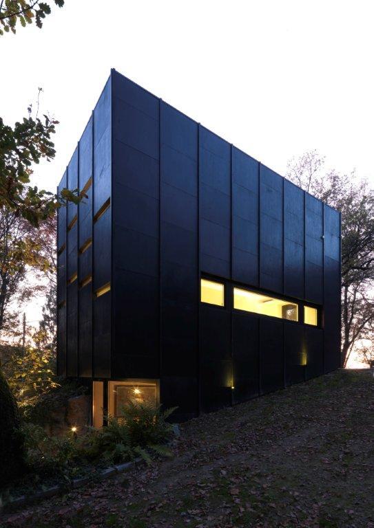 Guest House / Enrico Iascone Architetti