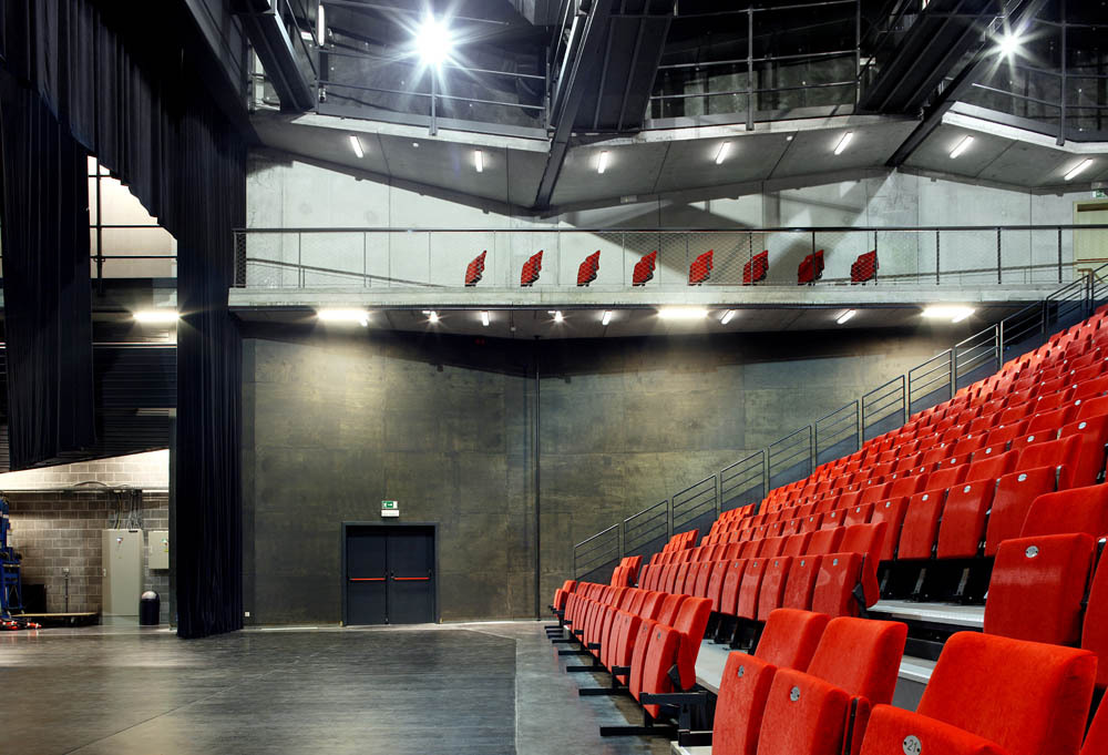 Espace Culturel Victor Jara / L’Escaut Architectures + Bureau d’études Weinand