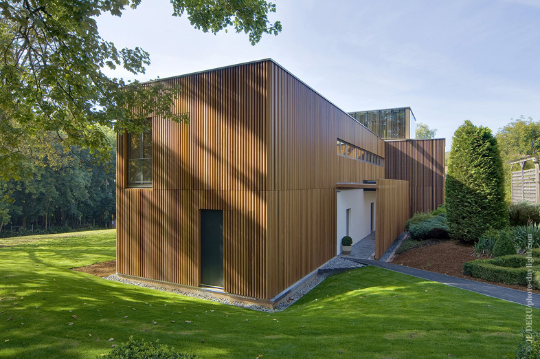 Hôtel du Val d’Amblève / Artau Architecture