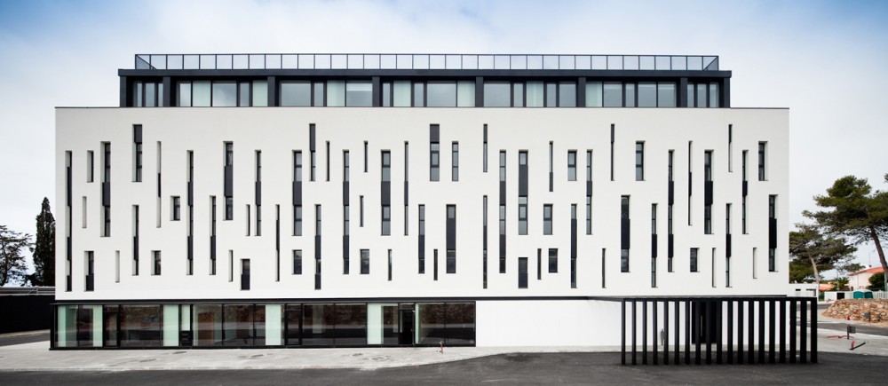 Juso Continuing Care Unit / SARAIVA + ASSOCIADOS