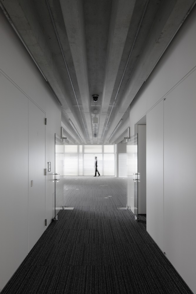 T.S.R.Building / Jun’ichi Ito Architect & Associates