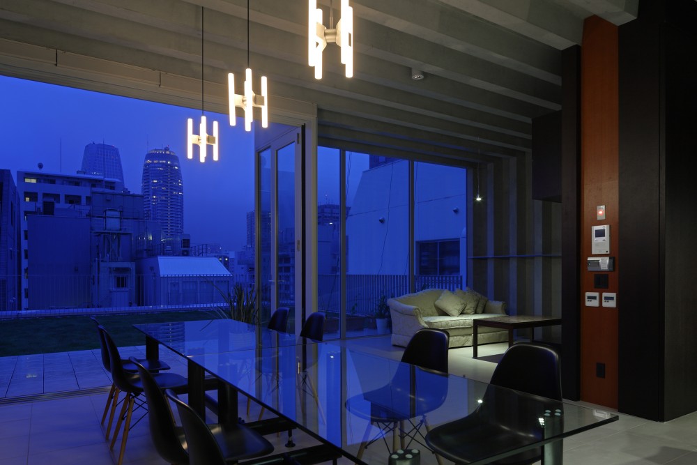 T.S.R.Building / Jun’ichi Ito Architect & Associates