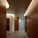T.S.R.Building / Jun’ichi Ito Architect & Associates © Naoomi Kurozumi