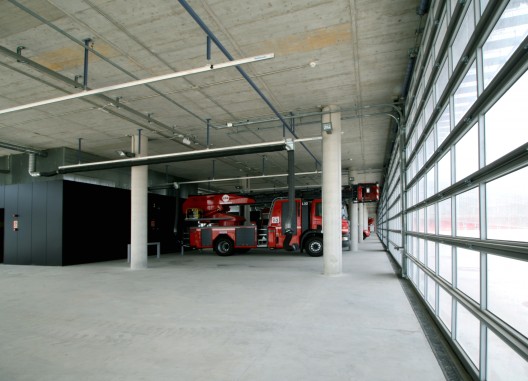 Parque Central de Bomberos de Mallorca / Jordi Herrero Arquitecto