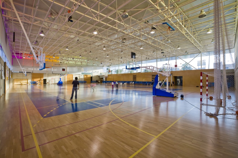 Polideportivo in Sa Indiotería / Jordi Herrero + Sebastián Escanellas