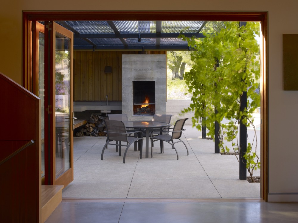 Santa Ynez House / Fernau + Hartman Architects
