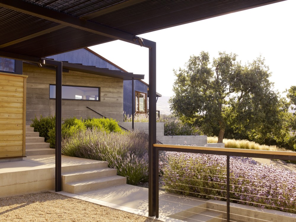 Santa Ynez House / Fernau + Hartman Architects