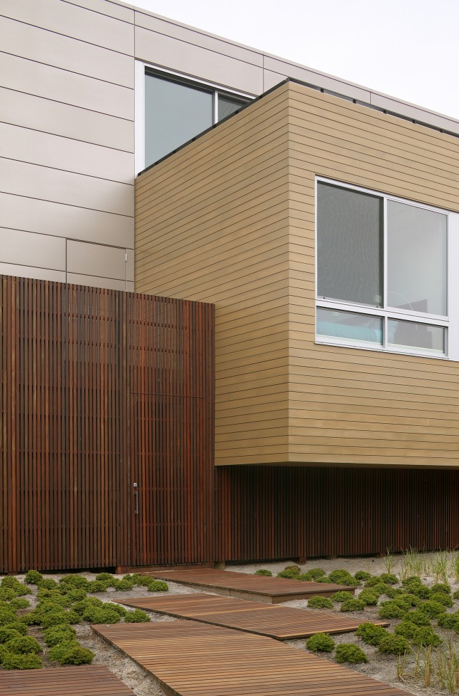 Beach Walk House / SPG Architects