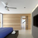 Beach Walk House / SPG Architects Beach Walk House / SPG Architects © Jimi Billingsley & Daniel Levin