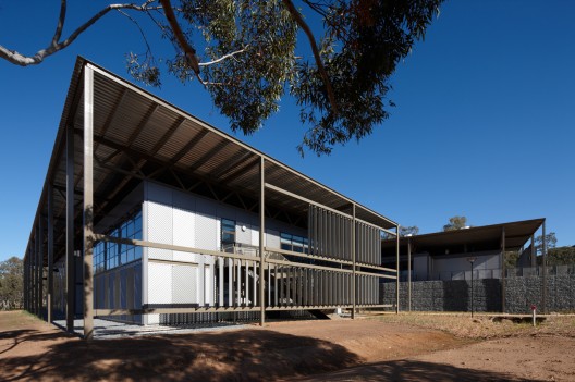 School of Dentistry for Charles Sturt University / Brewster Hjorth Architects
