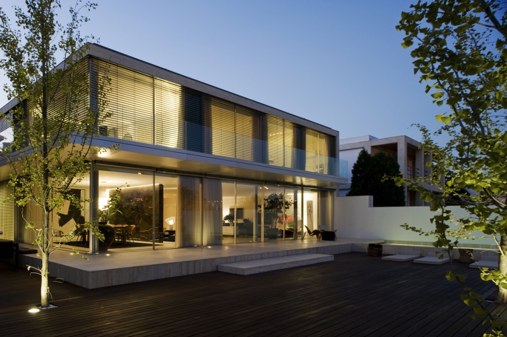 House in Foz do Douro II / José Carlos Cruz