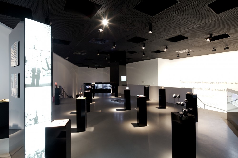Venice Biennale 2012: Aircraft Carrier / Israeli Pavilion
