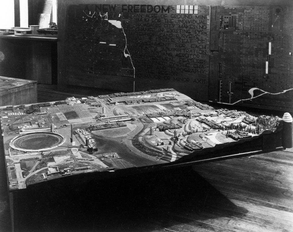 Frank Lloyd Wright Archives relocate to New York