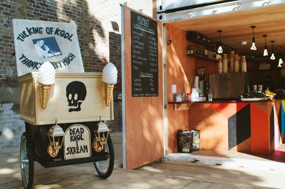 The Movement Cafe / Morag Myerscough