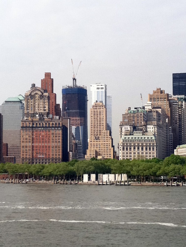 9/11 Retrospective / A Family Picture of the Freedom Tower