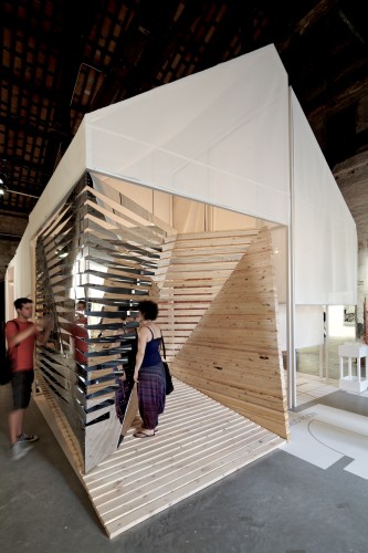 Venice Biennale 2012: Moran Street (7)