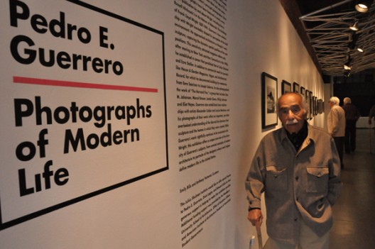 Video: The late Pedro E. Guerrero speaking at the Julius Shulman Institute (1)