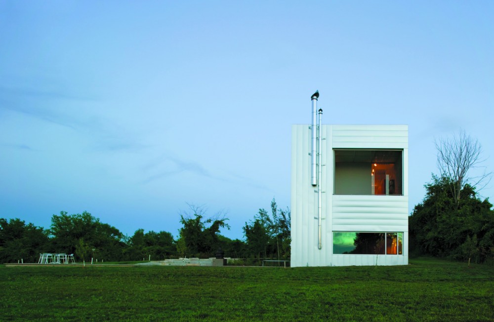 Field House / Wendell Burnette Architects
