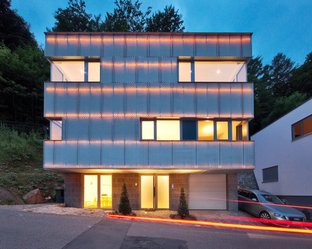 Reflecting Cube / Helwig Haus + Raum Planungs GmbH