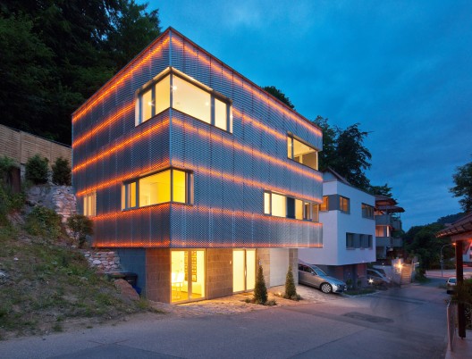Reflecting Cube / Helwig Haus + Raum Planungs GmbH