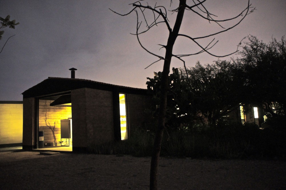Studio House Sabinos / Juan Carlos Loyo Arquitectura