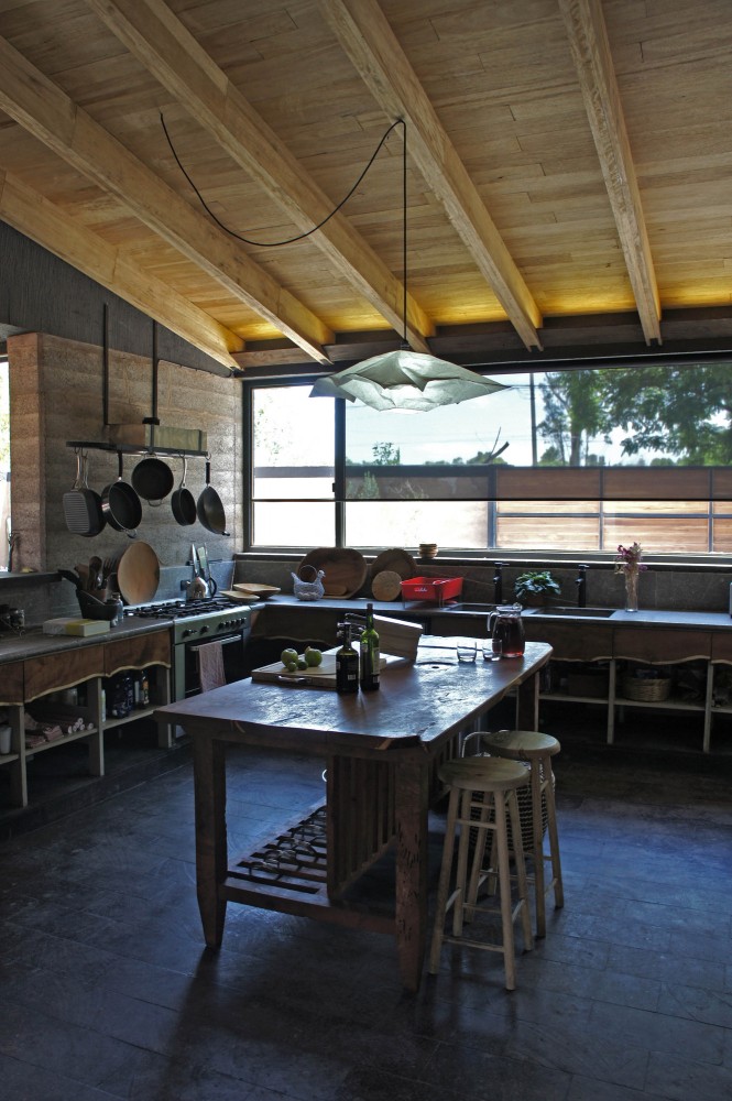 Studio House Sabinos / Juan Carlos Loyo Arquitectura