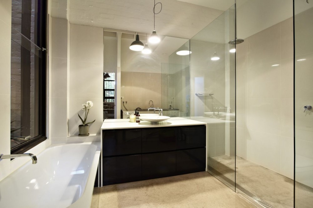 The Abbotsford Warehouse Apartments / ITN Architects