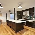 The Abbotsford Warehouse Apartments / ITN Architects The Abbotsford Warehouse Apartments / ITN Architects © Michael Downes
