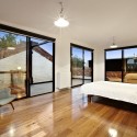 The Abbotsford Warehouse Apartments / ITN Architects The Abbotsford Warehouse Apartments / ITN Architects © Michael Downes