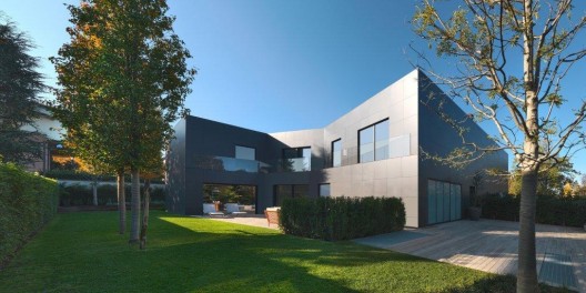 Casa Di Sassuolo / Enrico Iascone Architetti