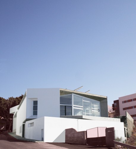 Centro de Atención Socio Sanitario / Estudio Lavín S.L.