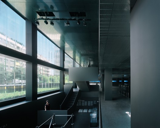 Roca Barcelona Gallery / OAB