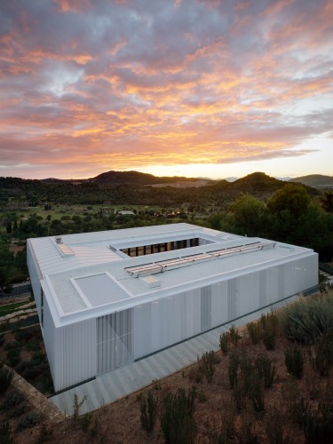BF House / OAB + ADI